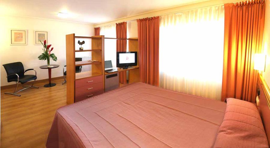 Hotel Brujas De Irues Tarazona Экстерьер фото