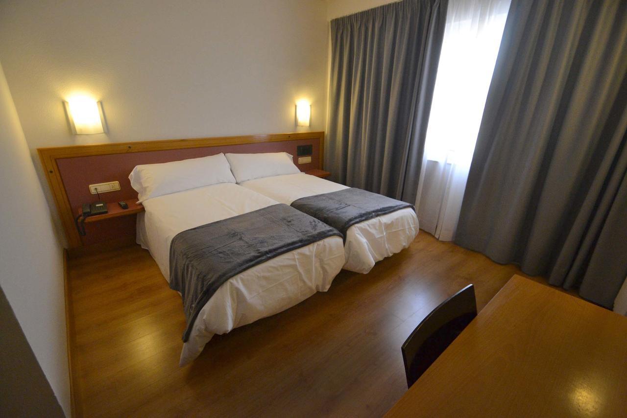 Hotel Brujas De Irues Tarazona Экстерьер фото