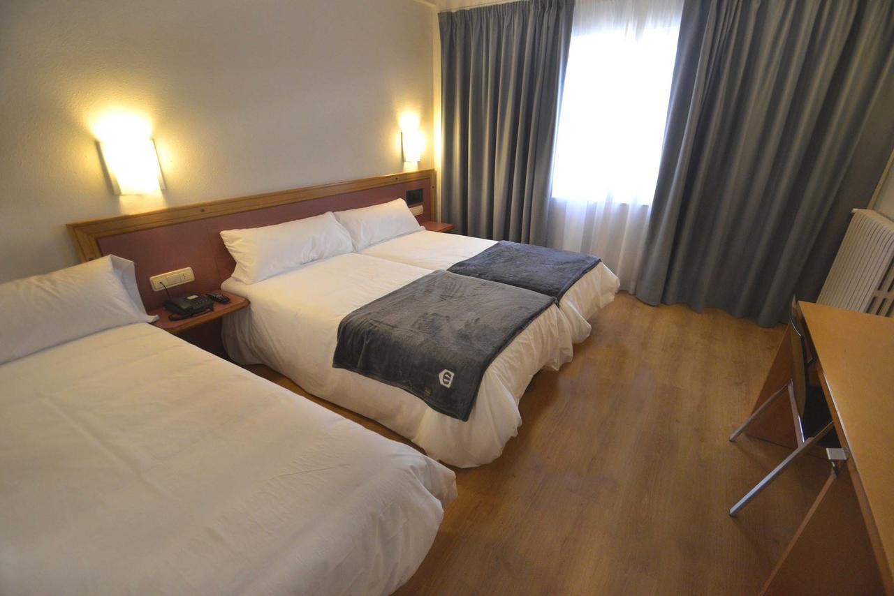 Hotel Brujas De Irues Tarazona Экстерьер фото